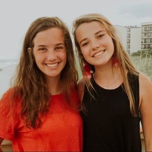 Meet your Posher, Caroline